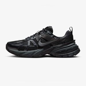 Nike Black Athletic Shoes